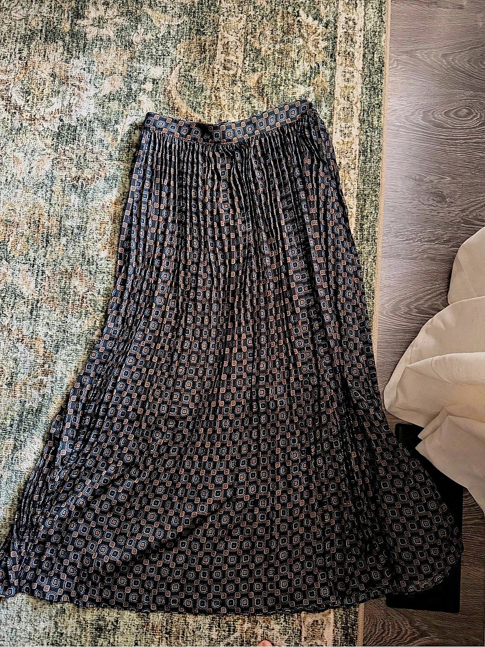 Banana Republic Geometric Maxi Skirt in Black & Blue Size 8